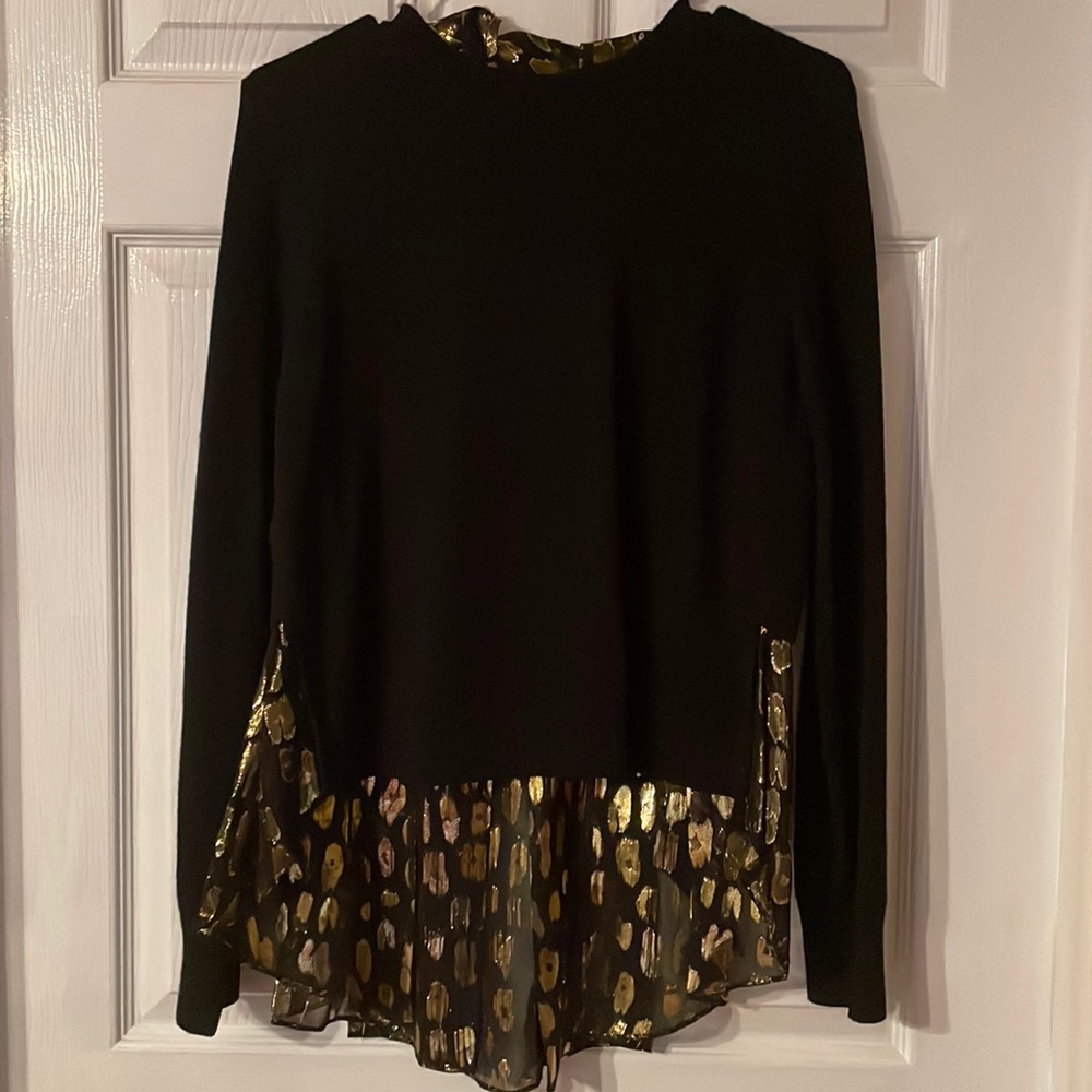 Veronica Beard Pipes and Shaw Black Wool sweater with gold silk under accent, M